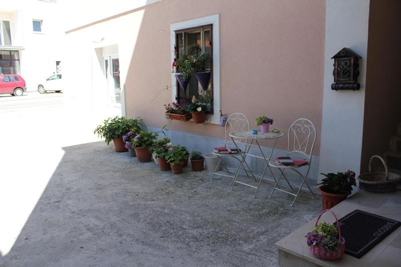 Sara Appartement Podstrana Buitenkant foto